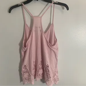 Abercrombie & Fitch Light Pink Lace-Hem Camisole Ladies Sz Small thumbnail 3