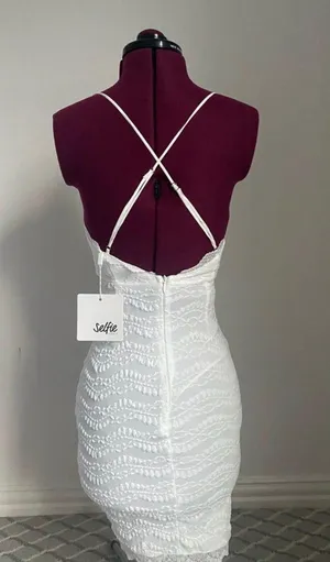 Selfie Leslie White Lace Dress thumbnail 4
