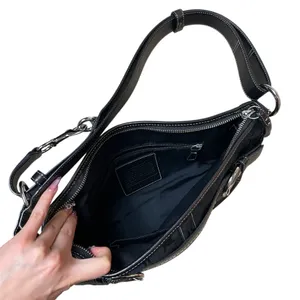 Vintage Black Coach Hamptons Signature Leather Buckle Crossbody Shoulder Bag thumbnail 9