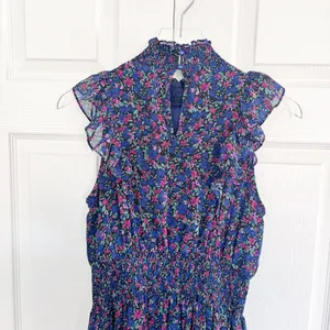 Lulus Evalina Navy Blue Floral Print Mock Neck Sleeveless Ruffle Midi Dress thumbnail 12