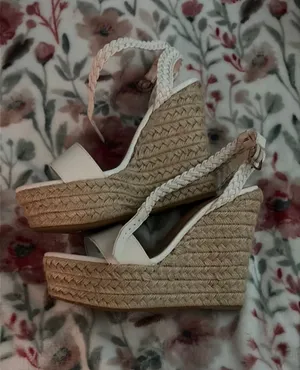 Journee collection wedge heels  thumbnail 1