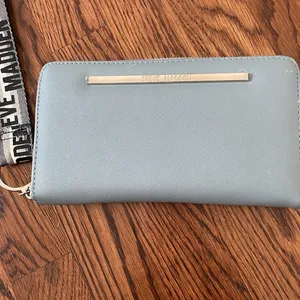 Steve Madden Wristlet with key chain thumbnail 4