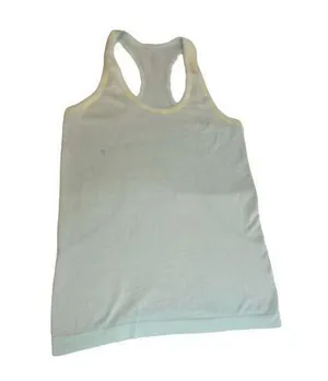 Lululemon swifty mint green size 6 - note pics (small stain) thumbnail 1