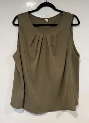 Sleeveless Olive Green Pleated Front Tank Top thumbnail 1