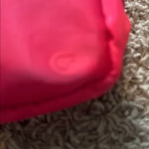 GAPFit belt bag red pink unisex thumbnail 3