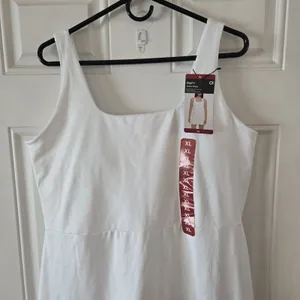 GapFit Active Tank Dress Women XL White NWT Tennis Golf Pickleball Workout Skort thumbnail 2