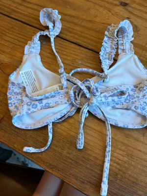 Blue and white floral Hollister swimsuit top thumbnail 3