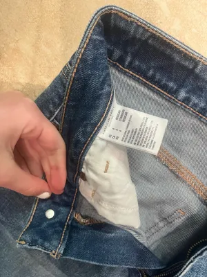 American Eagle mom jeans thumbnail 2