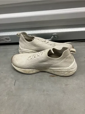 Bob Sport by Skechers Size 8 walking white thumbnail 7