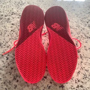 New Balance 996v3 Tennis Shoes Wmns 9 Red White Athletic Court MCY996R3 ProBank thumbnail 6
