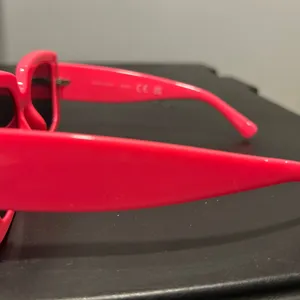 Stylish Hot Pink Sunglasses Red thumbnail 5