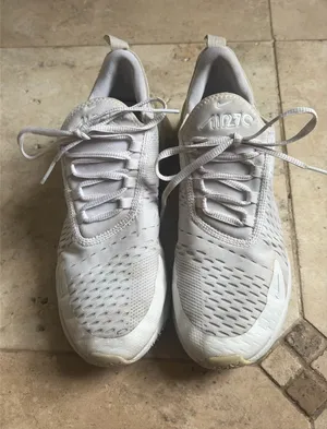 Nike Tennis Shoes thumbnail 1