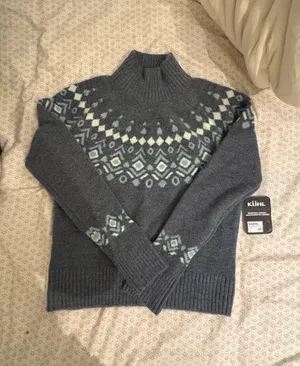 KÜHL Christmas Sweater thumbnail 1