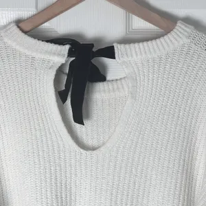 A New Day White Chunky Knit Sweater with Keyhole & Black Velvet Tie on Back thumbnail 7