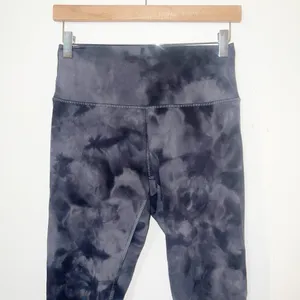 Lululemon crop pitch gray graphite gray diamond dye align leggings thumbnail 2