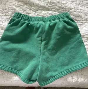 Aritzia TNA Shorts Cozy Fleece thumbnail 5