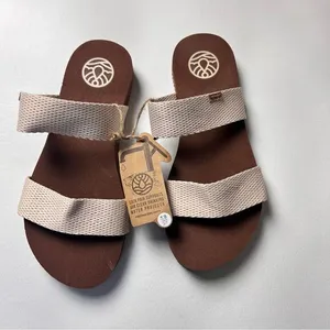 Freewaters Women’s Double Strap Supreem La Jolla Oatmeal Sandal Sz 9 thumbnail 2