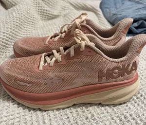 Hoka Running Shoes Clifton 8 thumbnail 1