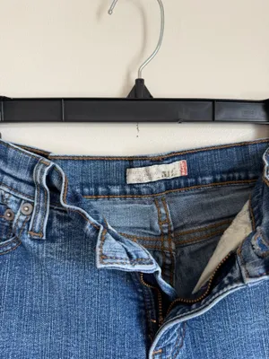 Levi’s 512 Women’s Perfectly Slimming Bootcut Jeans Mid Rise Size 6 Medium thumbnail 2