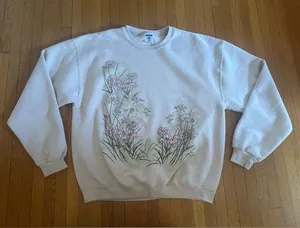 Jerzees Vintage Bleeding Heart Beige Sweatshirt, Size L thumbnail 1