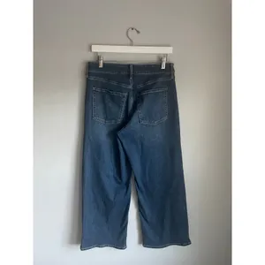 Old Navy Jeans High Rise Wow Wide Leg size 6 Boho Clean Minimalist‎ Cropped thumbnail 5
