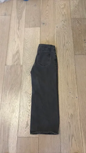 Low-Rise Edikted black Jeans thumbnail 2