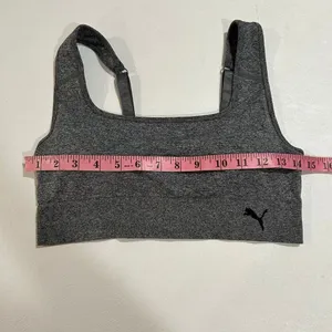 PUMA Gray Seamless Sports Bra Women’s Large Stretchy Comfort Fit thumbnail 4