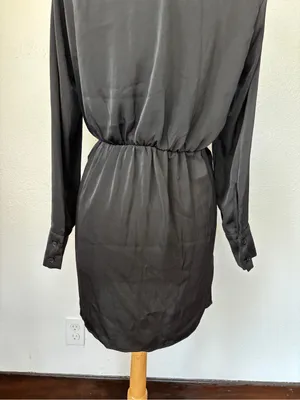 Francesca's Collections Black Long Sleeve Wrap Mini Dress thumbnail 9