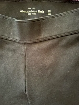 Abercrombie & Fitch Black High-Rise Stretch Leggings thumbnail 2