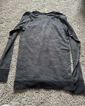 Lululemon Long Sleeve thumbnail 3