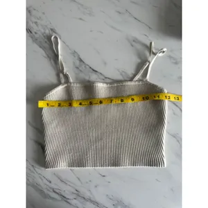 Babaton Aritzia Sculpt Knit Cropped‎ Camisole Beige Ribbed Tank Top XS 85158 thumbnail 3