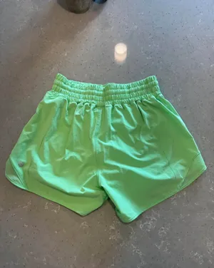 Lululemon Hot Shorts 4" thumbnail 2