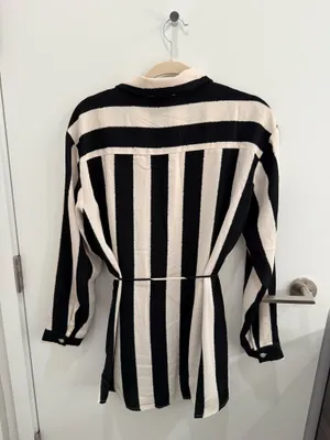 Vestique Black & White Striped Romper Size Small thumbnail 4
