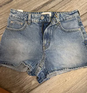 PacSun Shorts thumbnail 1