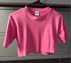 TNA Laid Aritzia Back T-Shirt thumbnail 1