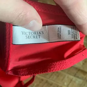 Victoria’s Secret red strappy racerback 32D lined Demi bra thumbnail 3