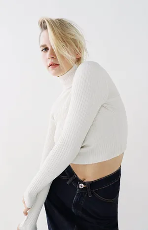 ZARA Nwt Ribbed Cropped Turtleneck Sweater Top Blouse thumbnail 3