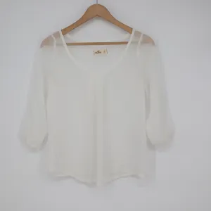 Hollister White Sheer Pleated 3/4 Sleeve Blouse XS Boho Top thumbnail 2