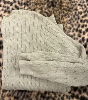 Brandy Melville Sweater thumbnail 2
