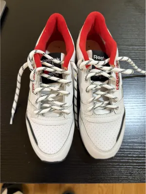 Size US 6 Women’s reebok classic white/red/black leather shoes (m12) thumbnail 8