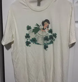 District beige shamrock girl shirt in medium thumbnail 1