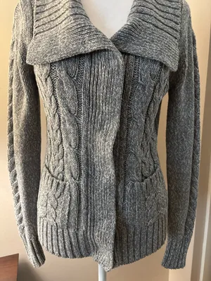 St. John's Bay Cardigan Women’s Size S Gray Cable Knit Sweater thumbnail 8
