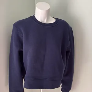 Organic Basics Navy Cropped Sweatshirt Medium NEW Blue thumbnail 2