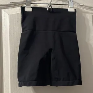 Yitty‎ Nearly Naked Shaping High Waist Shorts Iconic Black XS/S Shapewear Lounge thumbnail 2