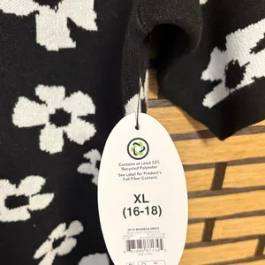 Scoop Black And White Floral Dress Size XL‎ thumbnail 5