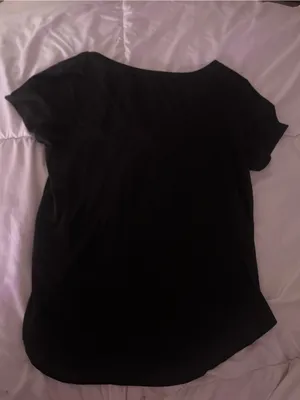 Hollister Black V-Neck Tee with Pizza Christmas Embroidery thumbnail 5