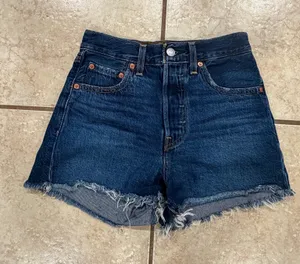 Levi’s jean shorts 501 thumbnail 1