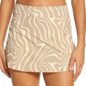Outdoor Voices Skort/Skirt in Pampas Swirl thumbnail 1