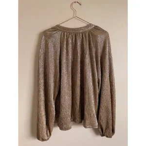 Loft Blouse Size S Gold‎ Pleated Metallic V-Neck Balloon Sleeve Shimmer NYE thumbnail 6