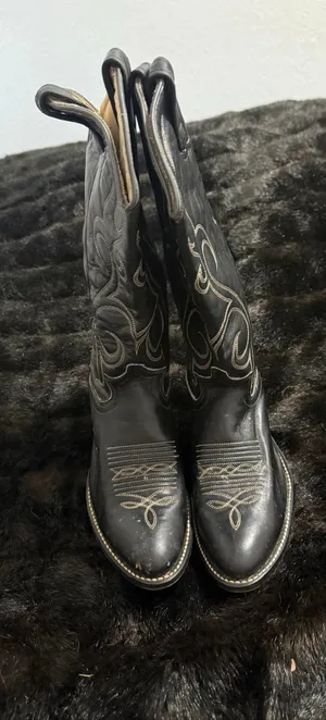 Vintage 70s Acme Cowboy Boots: Black Leather, Multi-Stitch Detail, Size 6 thumbnail 2